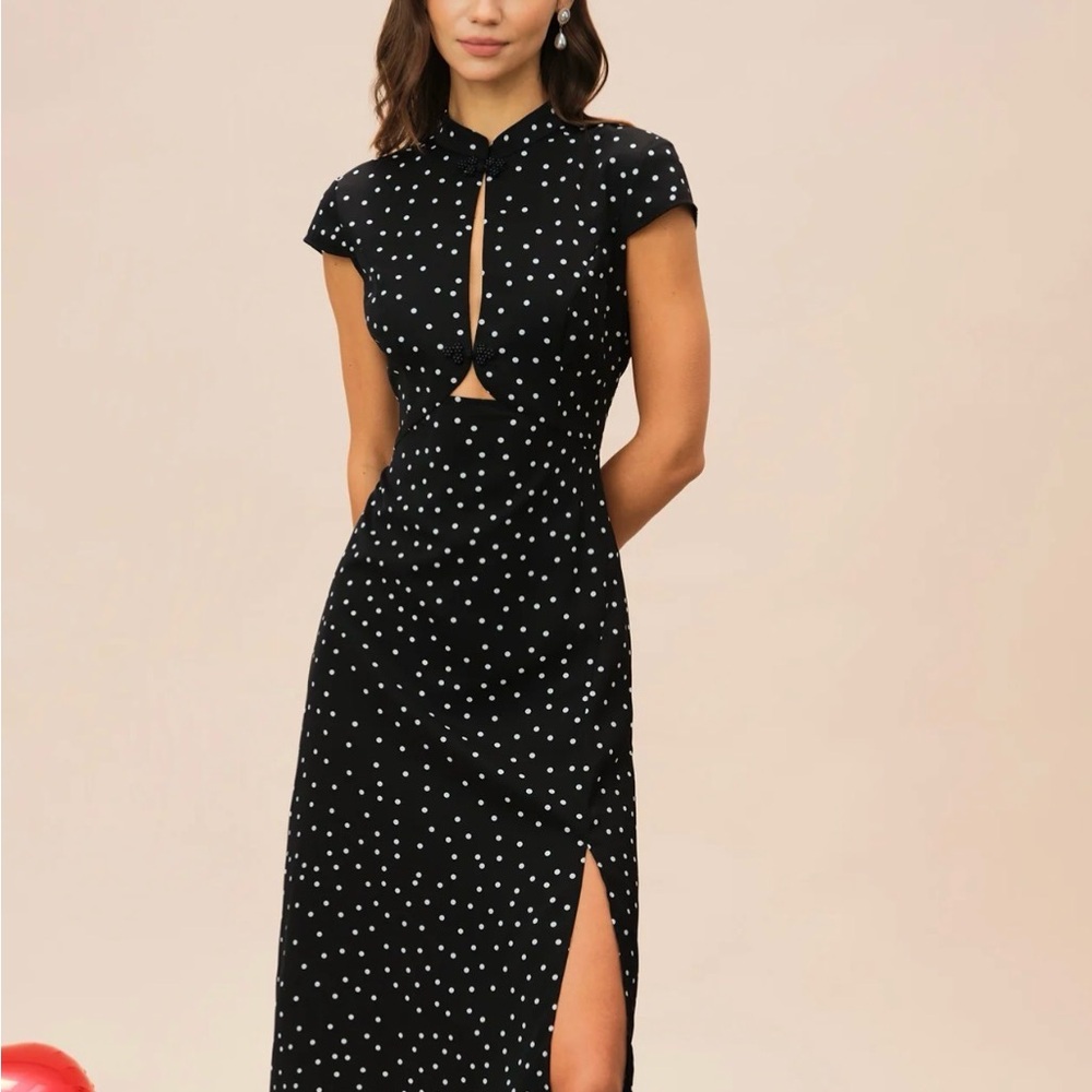 Polka Dot Cap-Sleeve Midi Dress - Black